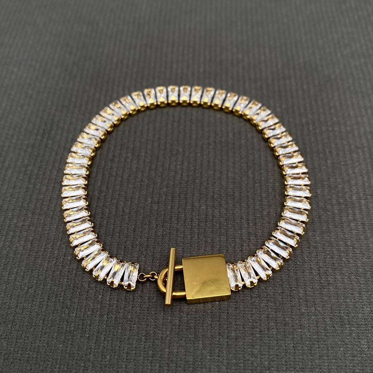 Zircon Linked Lock Charm 18K Gold-Plated Stainless Steel Bracelet in Steel color | AVRENDI