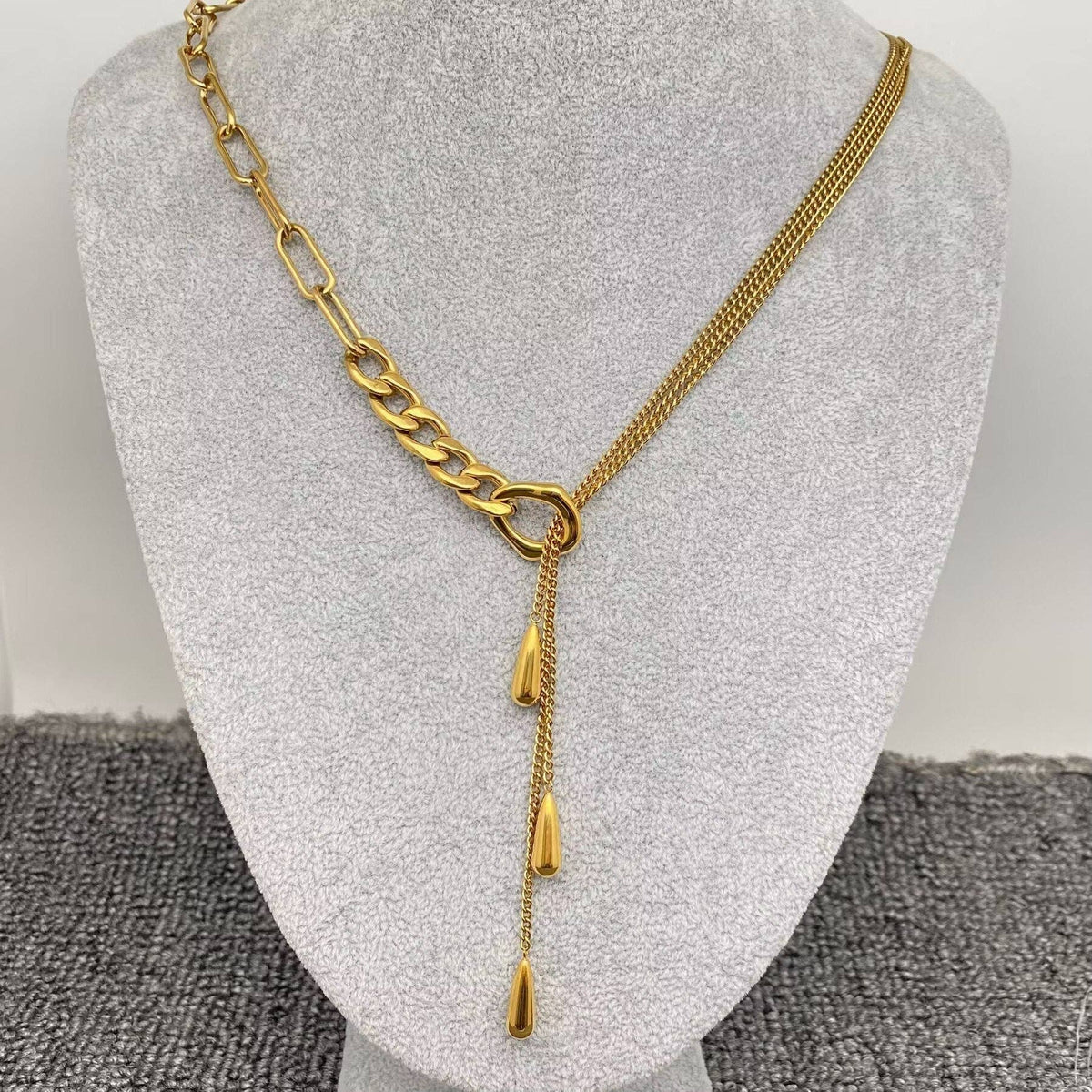Teardrop Charm 18K Gold-Plated Stainless Steel Chain Lariat Necklace | AVRENDI