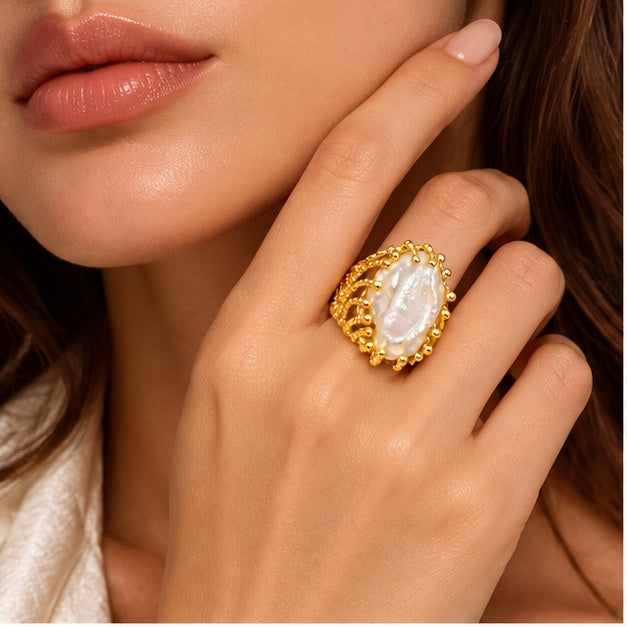 Inlaid Pearl Hollow Gold-Plated Adjustable Ring