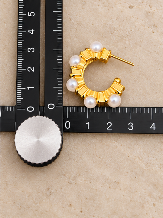 Boucles d'oreilles en acier inoxydable plaqué or 18K en forme de C incrustées de perles