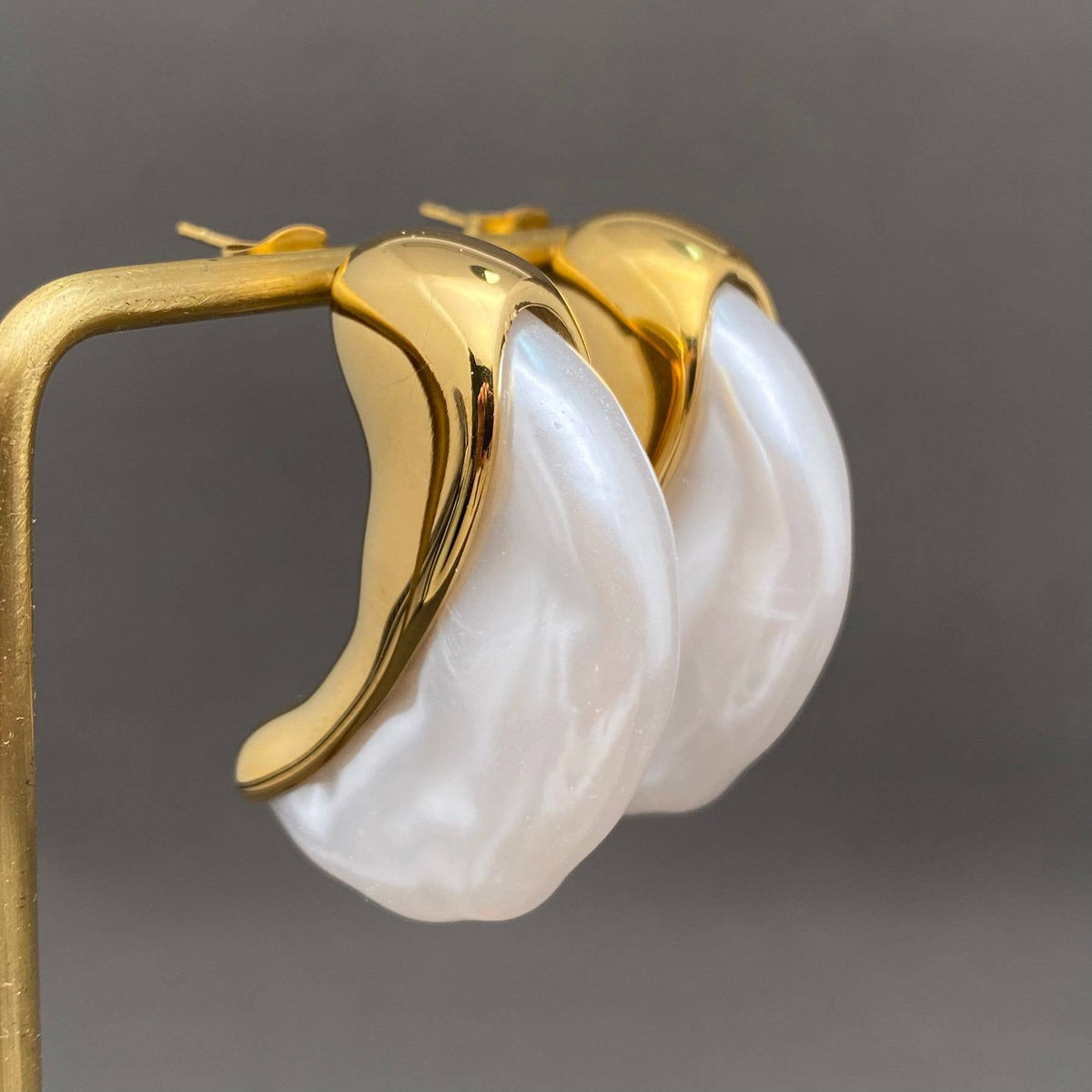 Pearl Inlaid Moon 18K Gold-Plated Stainless Steel Earrings | AVRENDI