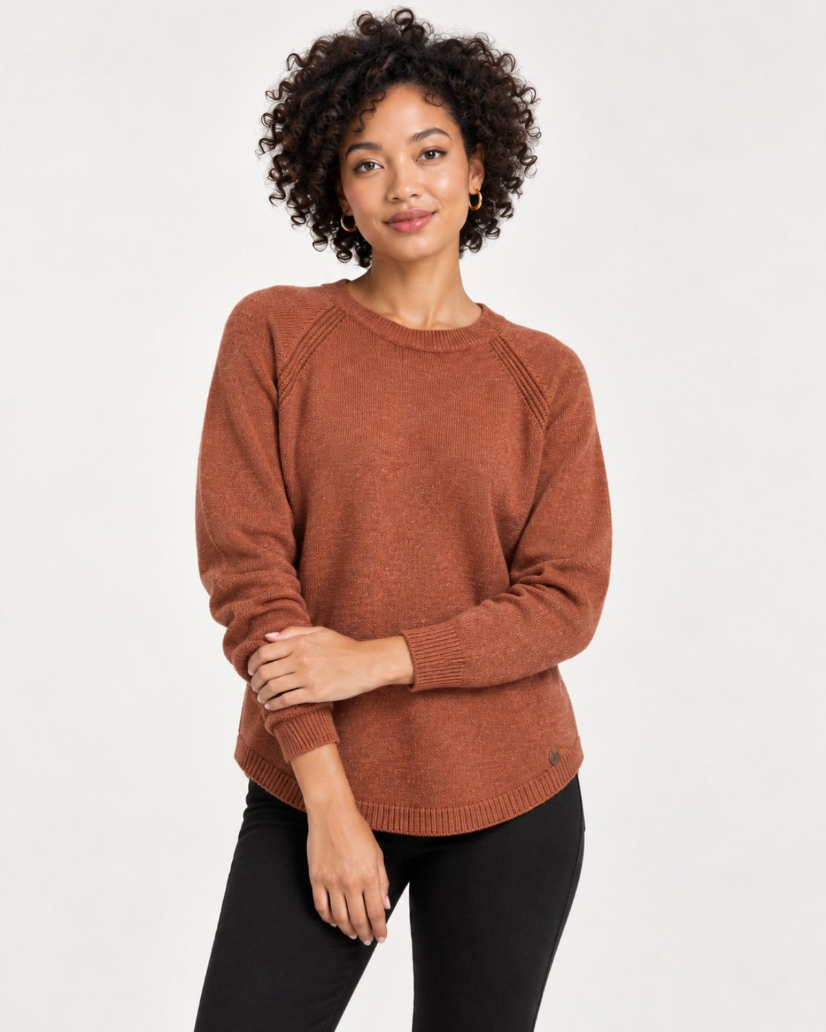 Pull à manches longues avec fermeture boutonnée au dos