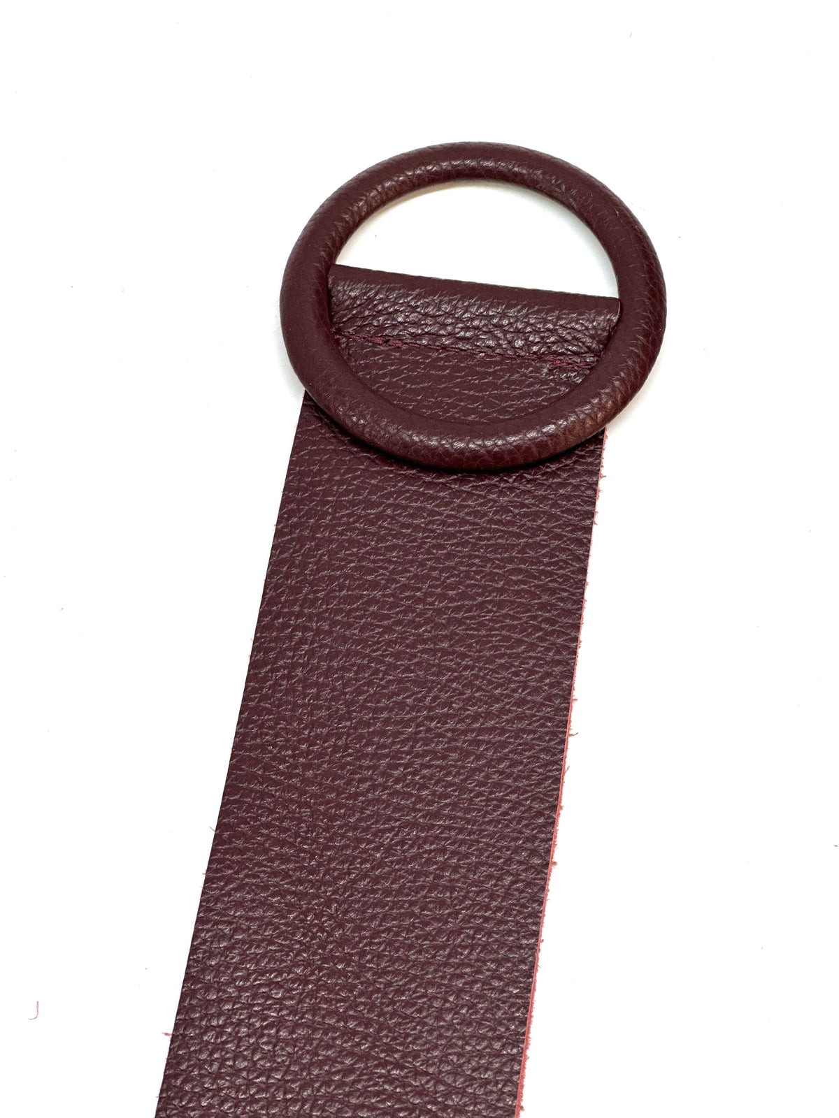 Wide Sliding-Buckle Genuine Leather Belt in Burgundy | AVRENDI