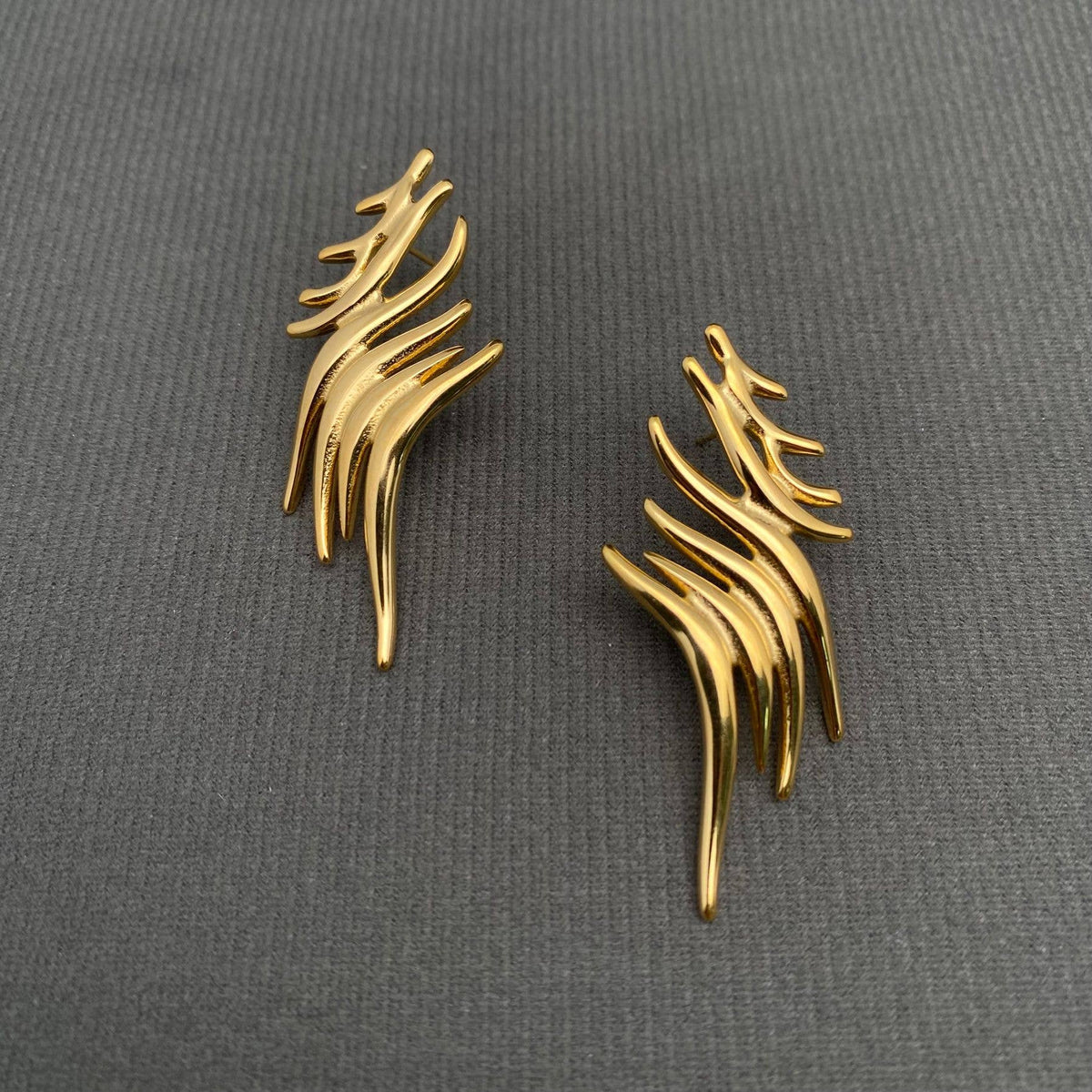 Irregular Wing 18K Gold-Plated Stainless Steel Stud Earrings | AVRENDI