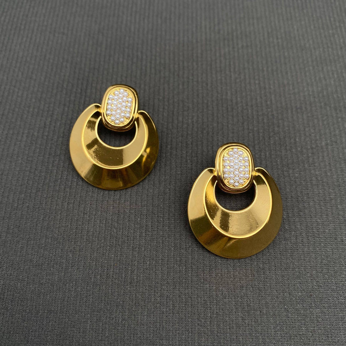 Pearl Inlaid Glossy Geometric 18K Gold-Plated Stainless Steel Earrings | AVRENDI